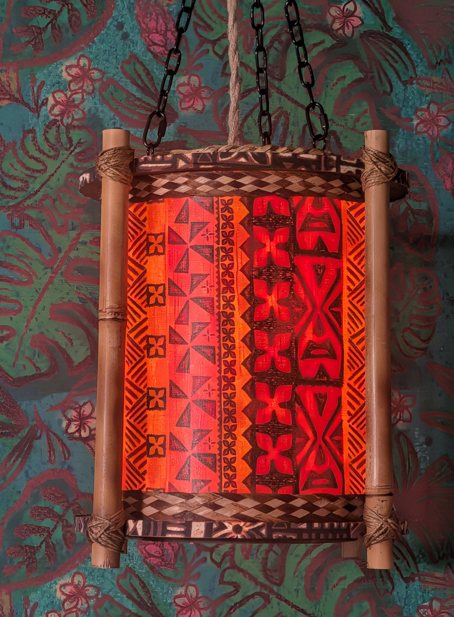 Loli Lamp Red Tiki