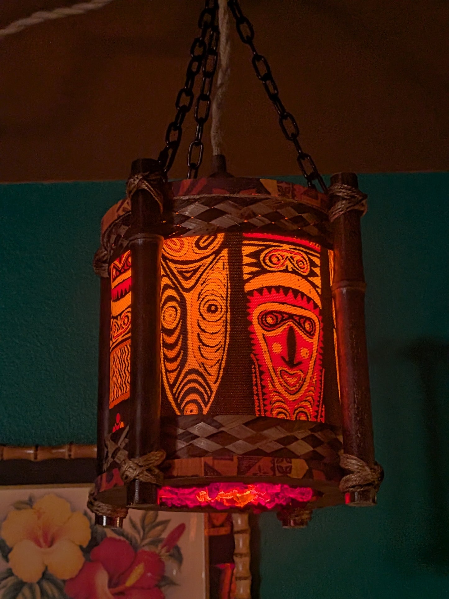 Papua New Guinea Mask Lava Lamp