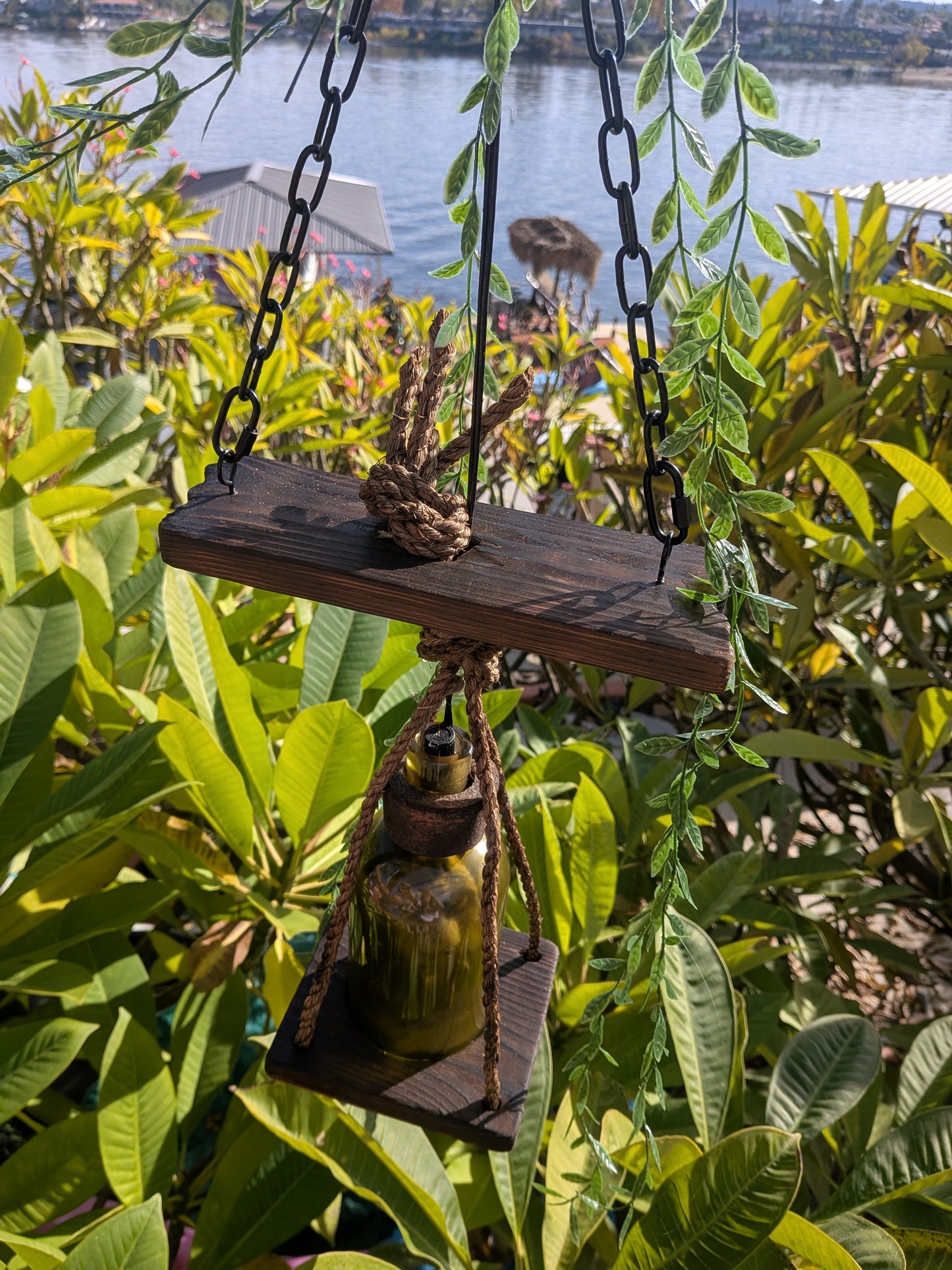 Creature Feature Shrunken Head Beachcomber Lamp