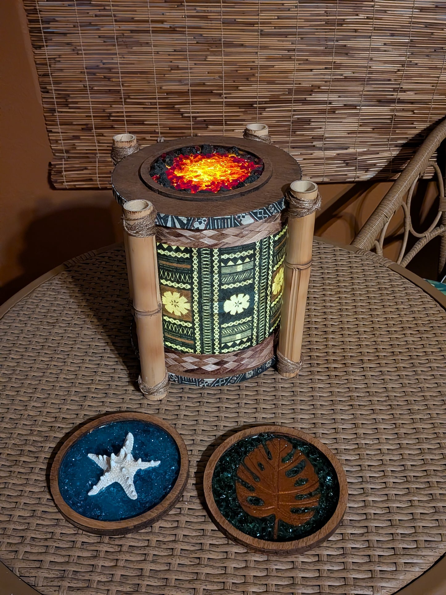 Traditional Tapa Table Lamp