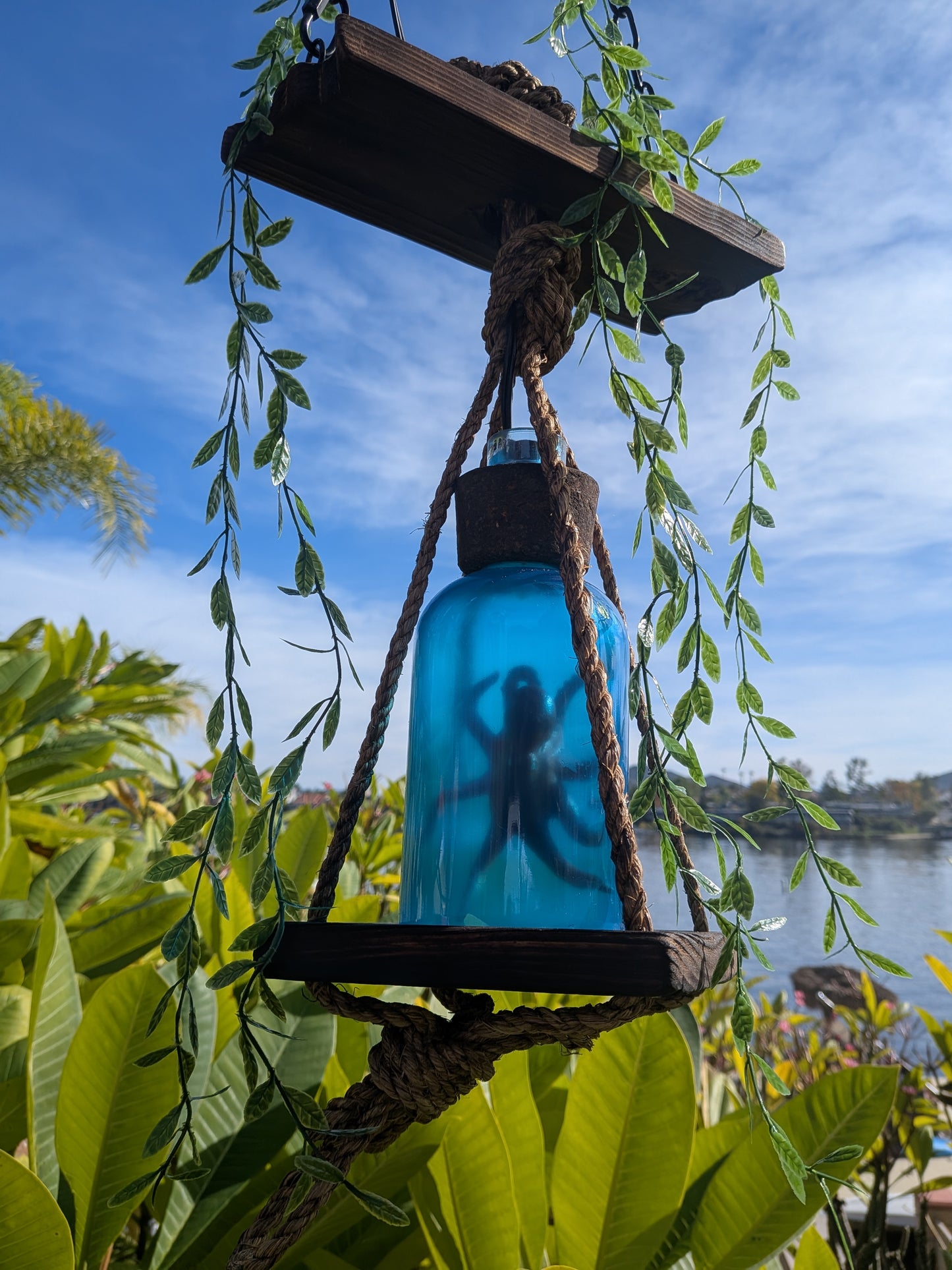 Creature Feature Octopus Beachcomber Lamp