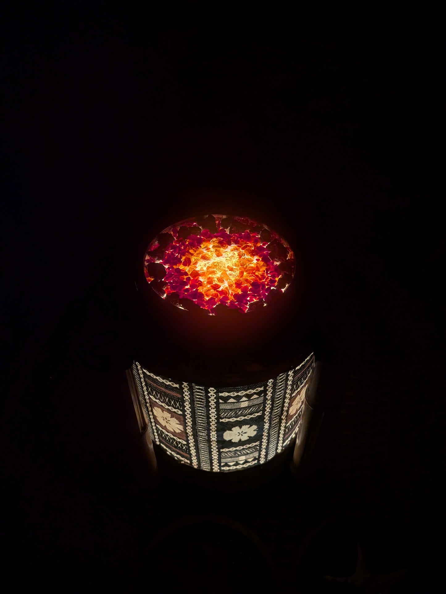 Traditional Tapa Table Lamp